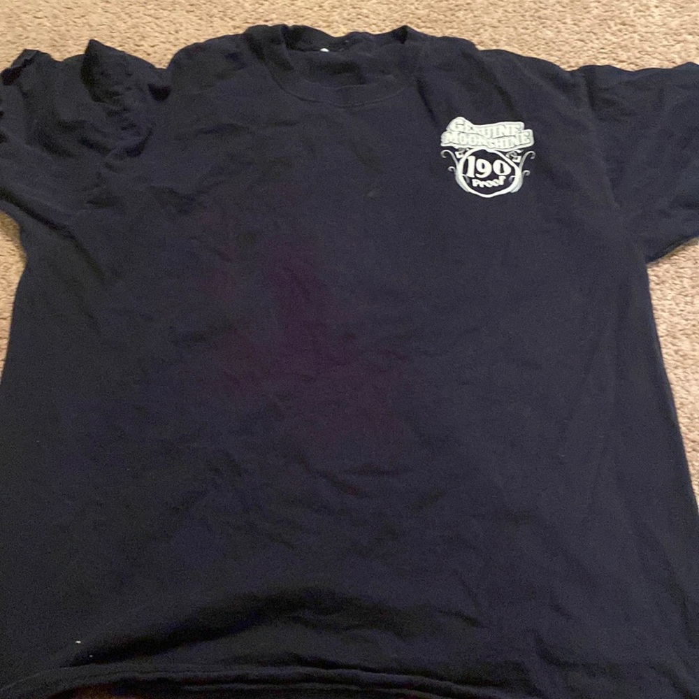 Black T-shirt size large